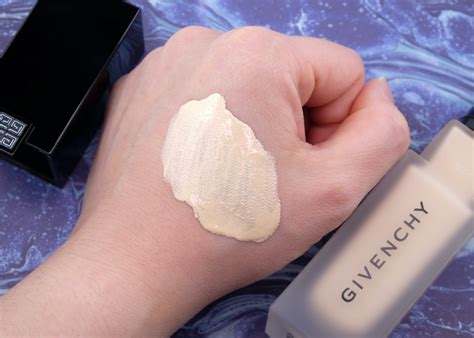 givenchy prisme libre foundation review.